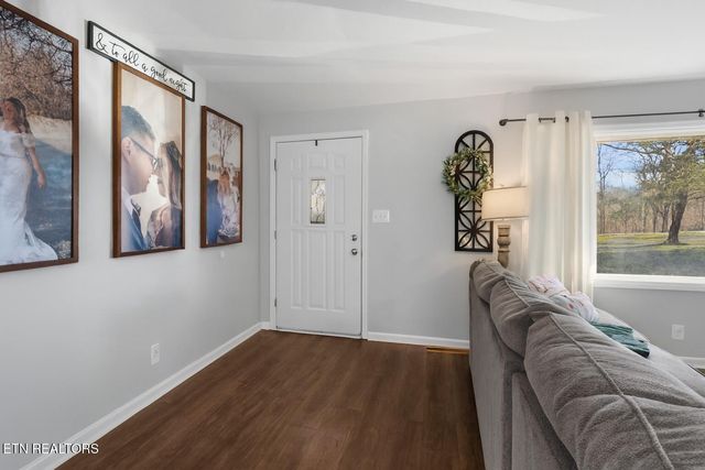 319 Meadowview Drive, Harriman, TN 37748