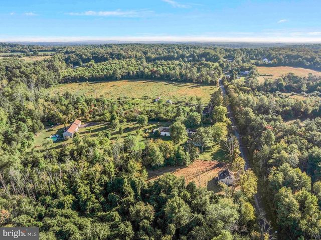 1270 FENNEL RD, Pennsburg, PA 18073