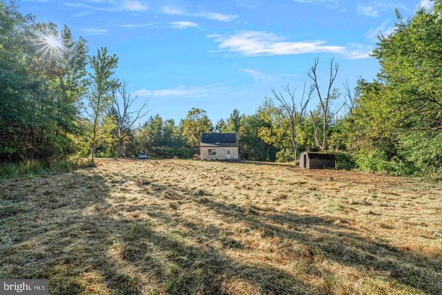 1270 FENNEL RD, Pennsburg, PA 18073