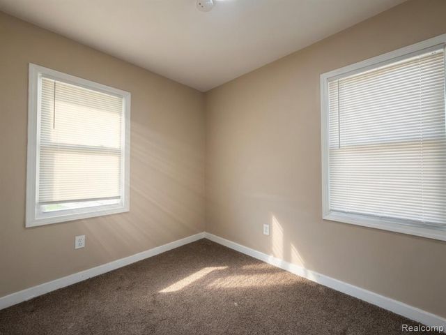 7746 Rosemont Avenue, Detroit, MI 48228