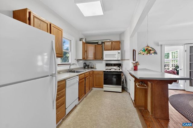 518 NE 8TH ST, Charlottesville, VA 22902