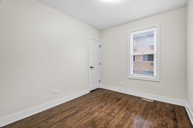 1927 S 17th Avenue, Broadview, IL 60155