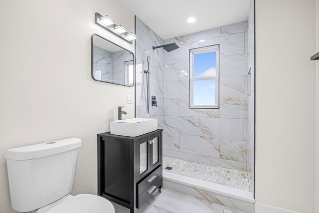 1927 S 17th Avenue, Broadview, IL 60155