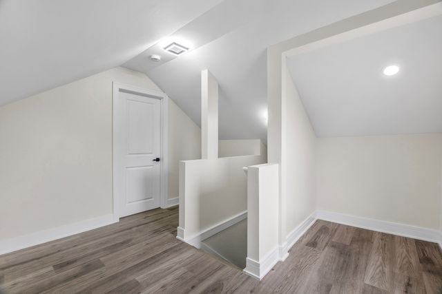 1927 S 17th Avenue, Broadview, IL 60155