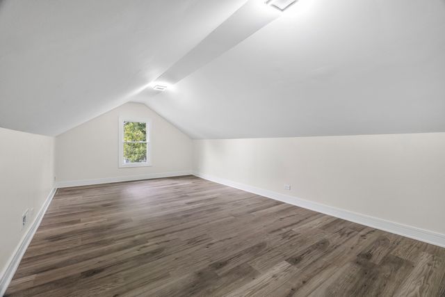 1927 S 17th Avenue, Broadview, IL 60155