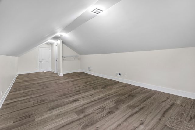 1927 S 17th Avenue, Broadview, IL 60155