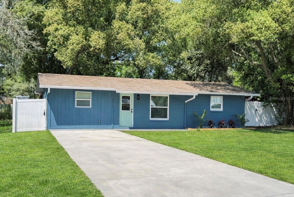 Image 1 of property listing at 4515 5TH STREET, Zephyrhills, FL 33542