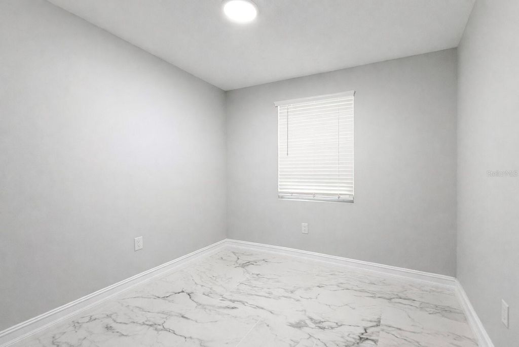 Image 13 of property listing at 4515 5TH STREET, Zephyrhills, FL 33542