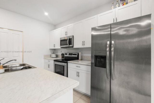 25217 SW 107th Ct, Homestead, FL 33032