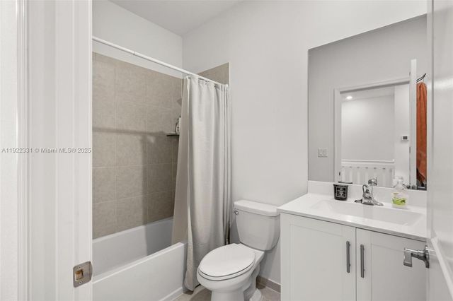 25217 SW 107th Ct, Homestead, FL 33032