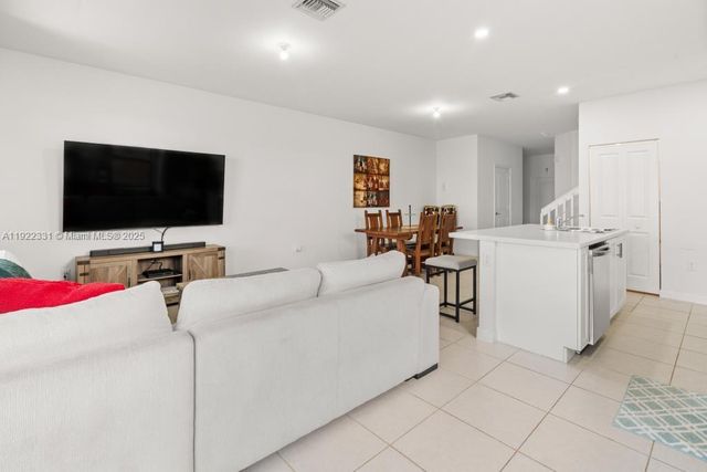 25217 SW 107th Ct, Homestead, FL 33032