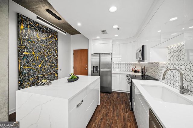 250 Pharr Road NE 1116, Atlanta, GA 30305