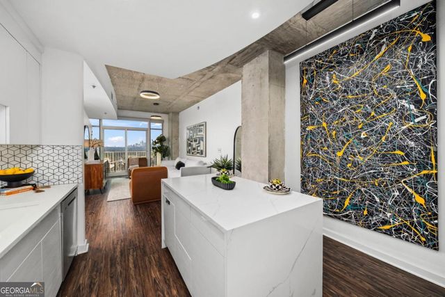 250 Pharr Road NE 1116, Atlanta, GA 30305