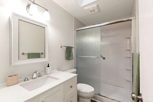 96 Old Essex Rd, Manchester, MA 01944