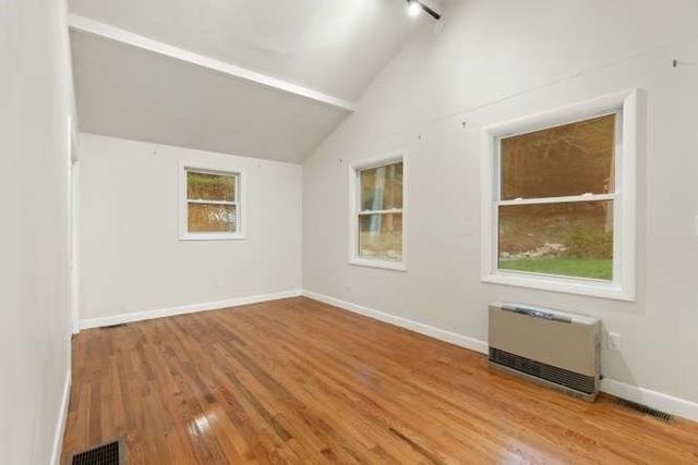 96 Old Essex Rd, Manchester, MA 01944