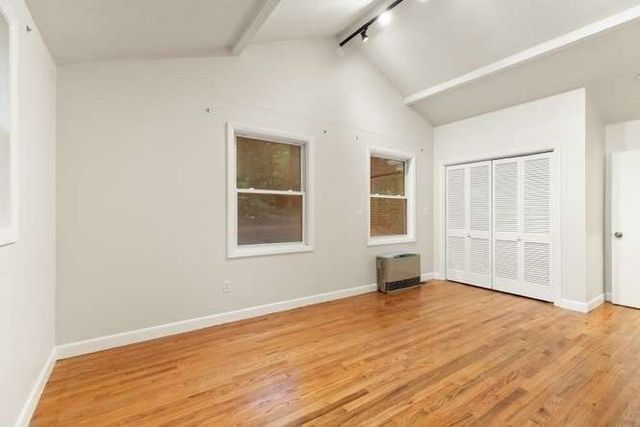 96 Old Essex Rd, Manchester, MA 01944