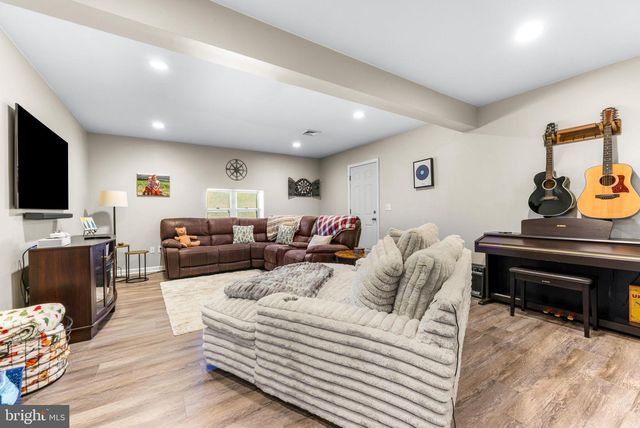 2018 STONE RD, Westminster, MD 21158