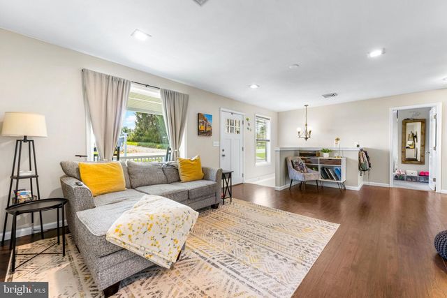 2018 STONE RD, Westminster, MD 21158