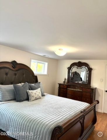 29 Greenleaf Drive, Manalapan, NJ 07726