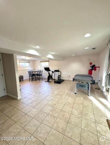 29 Greenleaf Drive, Manalapan, NJ 07726