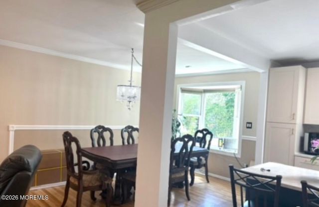 29 Greenleaf Drive, Manalapan, NJ 07726