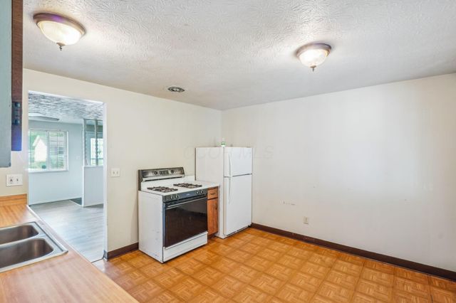 3330 Balford Square S, Columbus, OH 43232