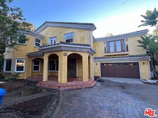 8302 S Sepulveda Boulevard, Los Angeles, CA 90045