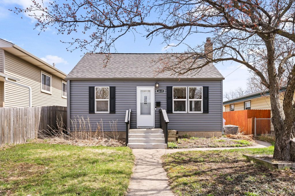 3839 2nd Street NE, Columbia Heights, MN 55421