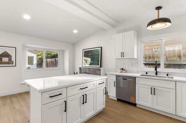 8169 Valley Green Dr, Sacramento, CA 95823