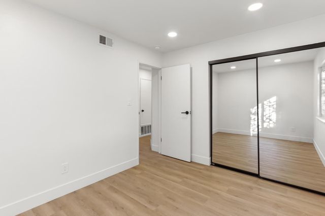 8169 Valley Green Dr, Sacramento, CA 95823