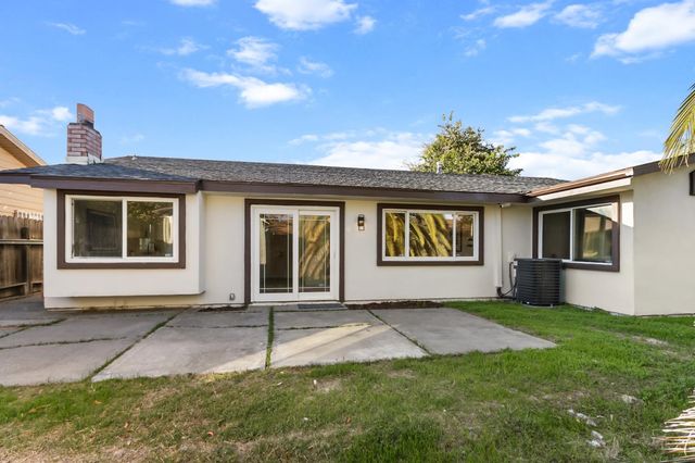 8169 Valley Green Dr, Sacramento, CA 95823