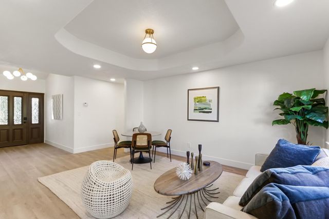 8169 Valley Green Dr, Sacramento, CA 95823