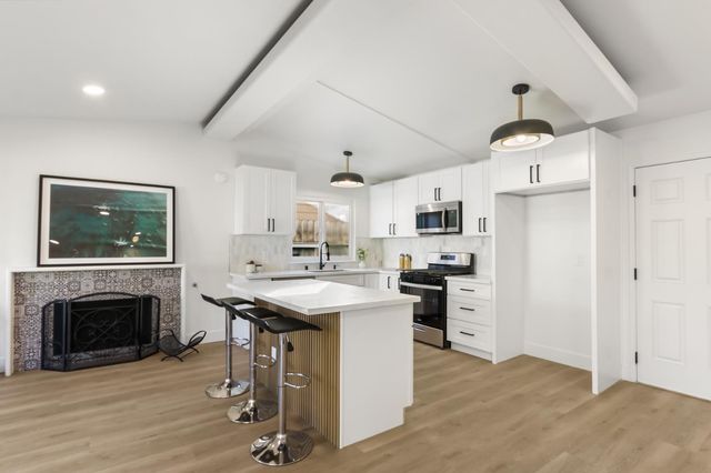 8169 Valley Green Dr, Sacramento, CA 95823