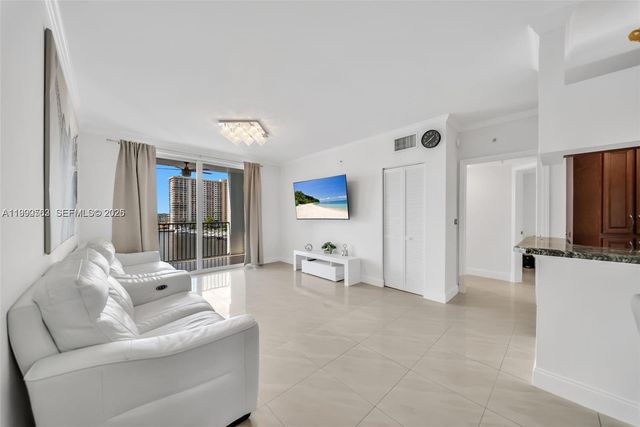 17150 N Bay Rd 2705, Sunny Isles Beach, FL 33160