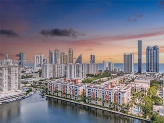 17150 N Bay Rd 2705, Sunny Isles Beach, FL 33160