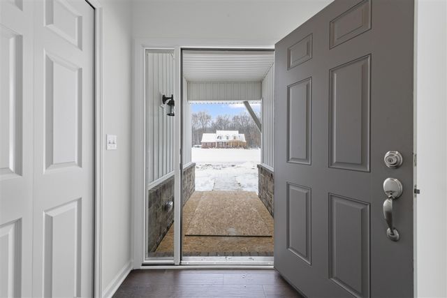 28510 Coyote Court, New Hudson, MI 48165