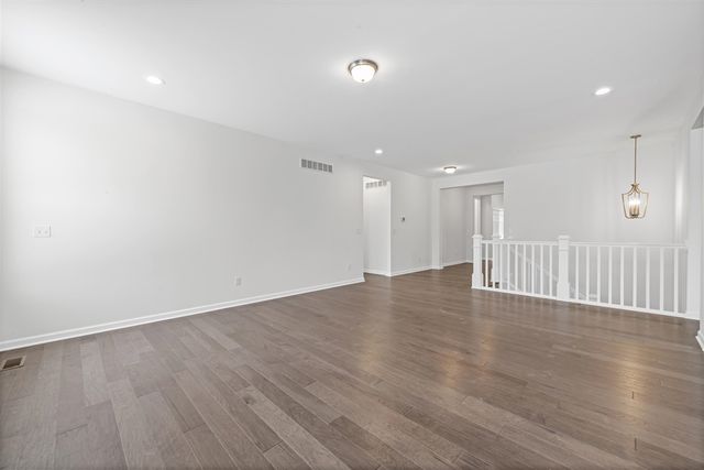 28510 Coyote Court, New Hudson, MI 48165