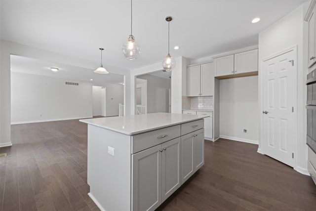 28510 Coyote Court, New Hudson, MI 48165