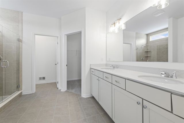 28510 Coyote Court, New Hudson, MI 48165