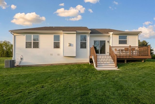 28510 Coyote Court, New Hudson, MI 48165