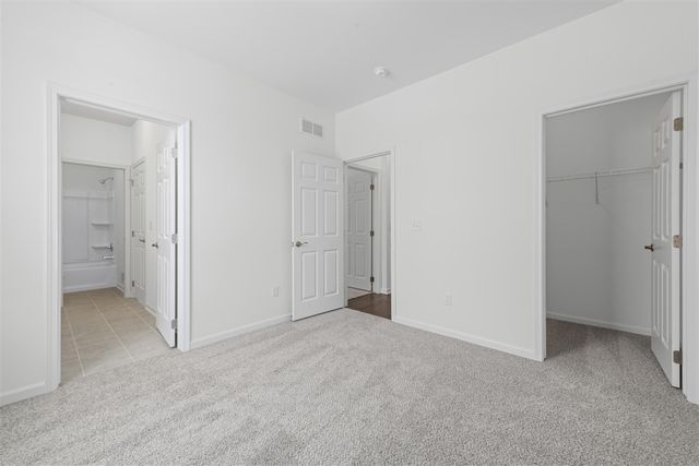 28510 Coyote Court, New Hudson, MI 48165