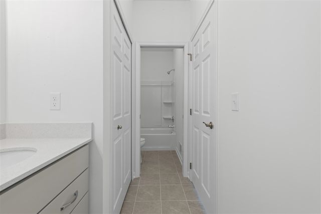 28510 Coyote Court, New Hudson, MI 48165