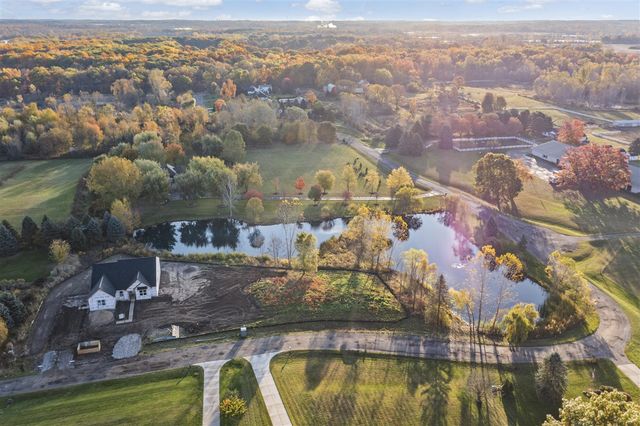 28510 Coyote Court, New Hudson, MI 48165