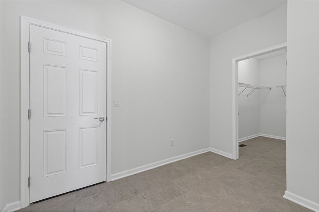 28510 Coyote Court, New Hudson, MI 48165