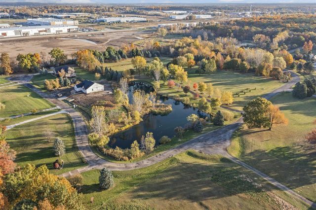 28510 Coyote Court, New Hudson, MI 48165