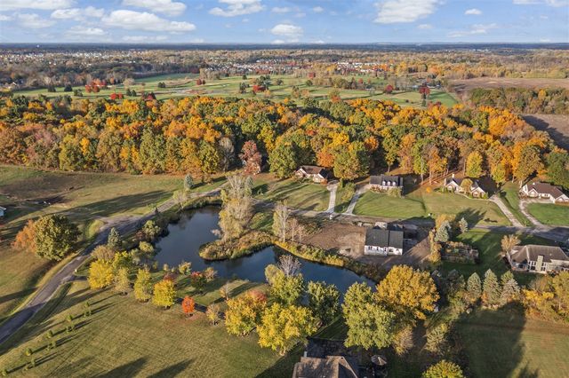 28510 Coyote Court, New Hudson, MI 48165