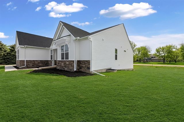 28510 Coyote Court, New Hudson, MI 48165