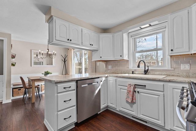 475 PLEASANT COURT, Neenah, WI 54956