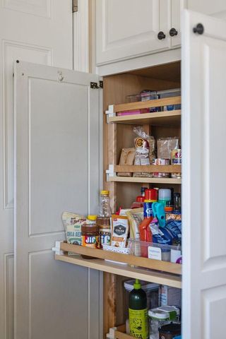 475 PLEASANT COURT, Neenah, WI 54956