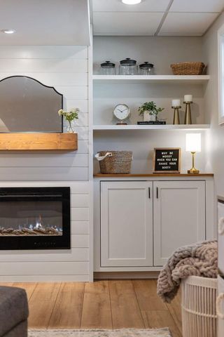 475 PLEASANT COURT, Neenah, WI 54956